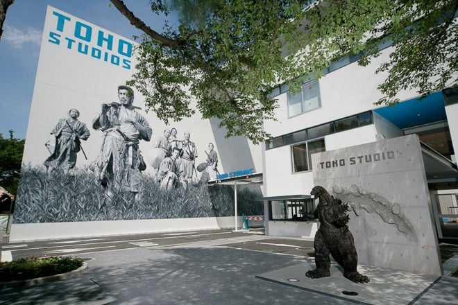 東宝スタジオの映画美術を公開 ゴジラと七人の侍にフォーカス