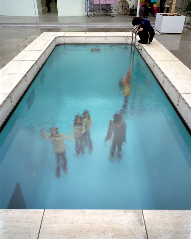 スイミング・プール」のレアンドロ・エルリッヒ、都内初の大規模個展を