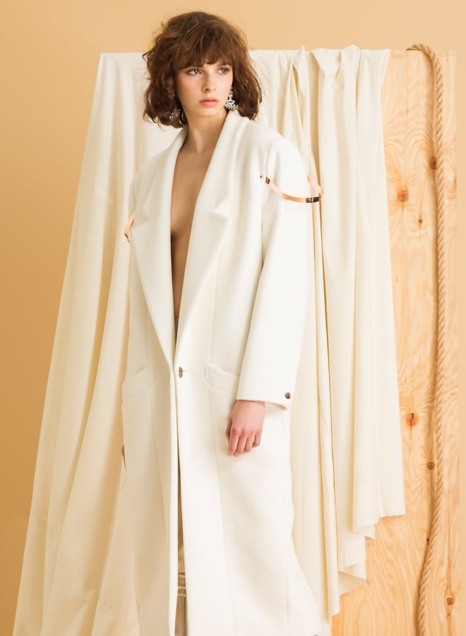 suesada アウター 露出なしで色気を表現 ウィメンズブランド「スエサダ（SUÉSADA）」デビュー