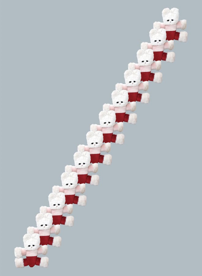 12ブランドの衣装を着たぬいぐるみが登場する「ふぁっしょんしよー