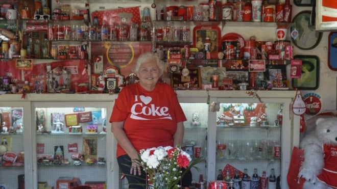 グッズ収集歴40年、パット・リーディーが「コカ・コーラ・ミュージアム