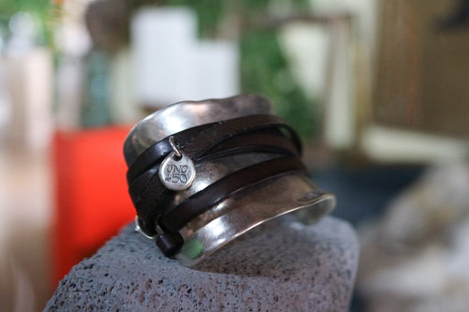 【美品】UNO de 50 ウノデシンクエンタ　バングル　レディース UNO de 50 ウノデシンクエンタ ブレスレット 美品 スペイン 激レア