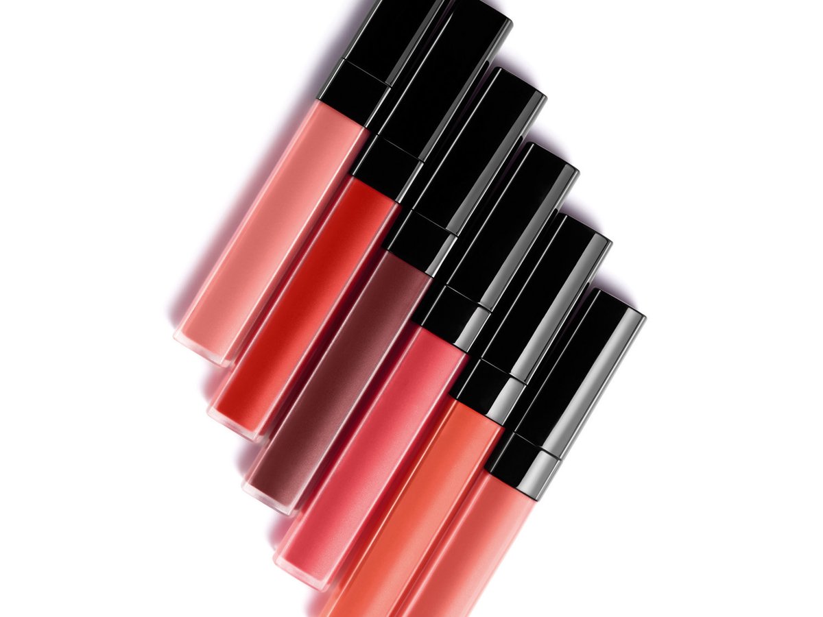 シャネル」からリップとチークに使える新作コスメ登場