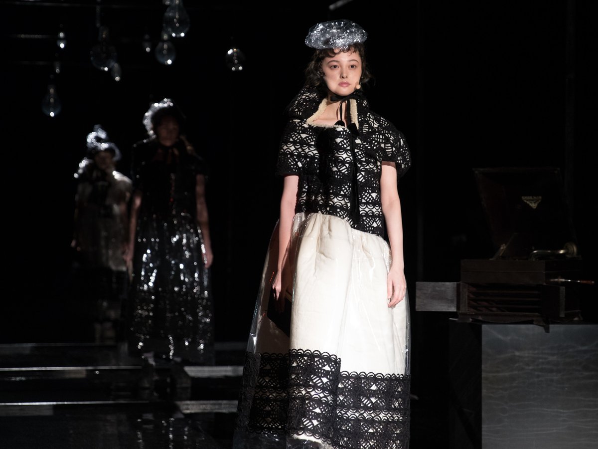 トップス Liroto 2018 生地遊びから生まれる造形美、新ブランド「リロト」がデビュー