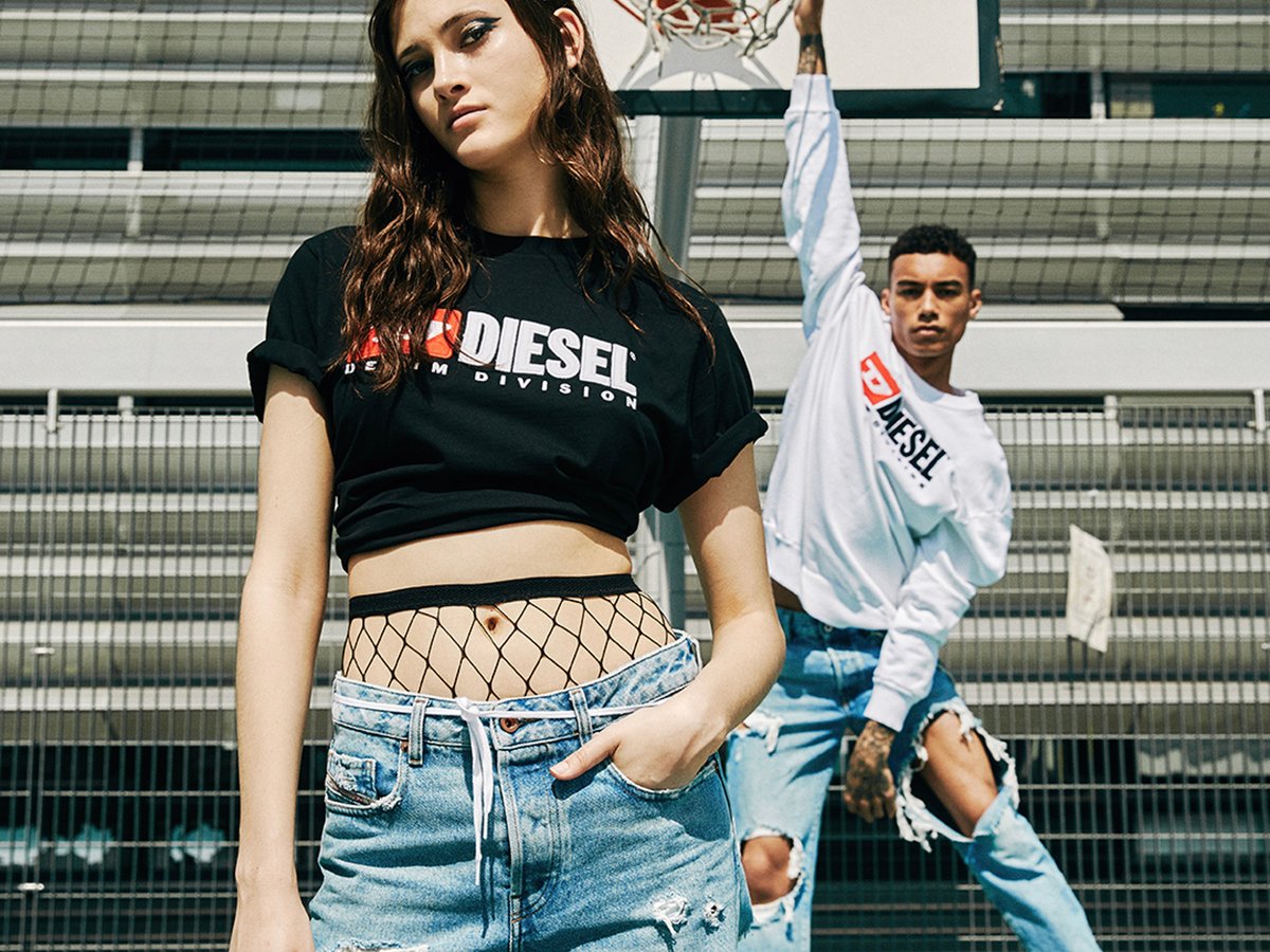 ディーゼル、ヴィンテージロゴを施したTシャツとスイムウェア発売
