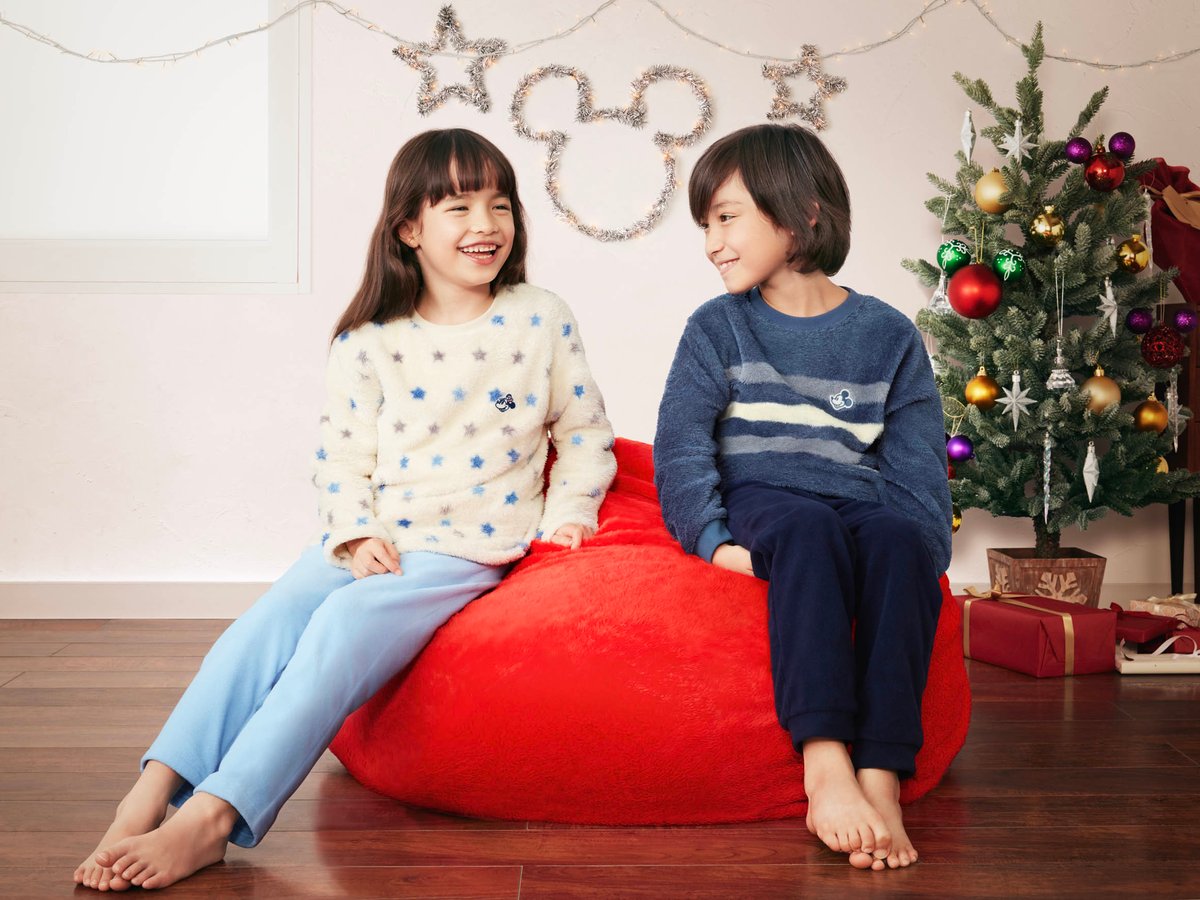 ユニクロ ディズニーからホリデーコレクションが登場