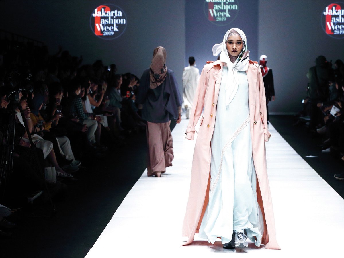 インドネシアのムスリムファッション なぜイスラームの女性たち