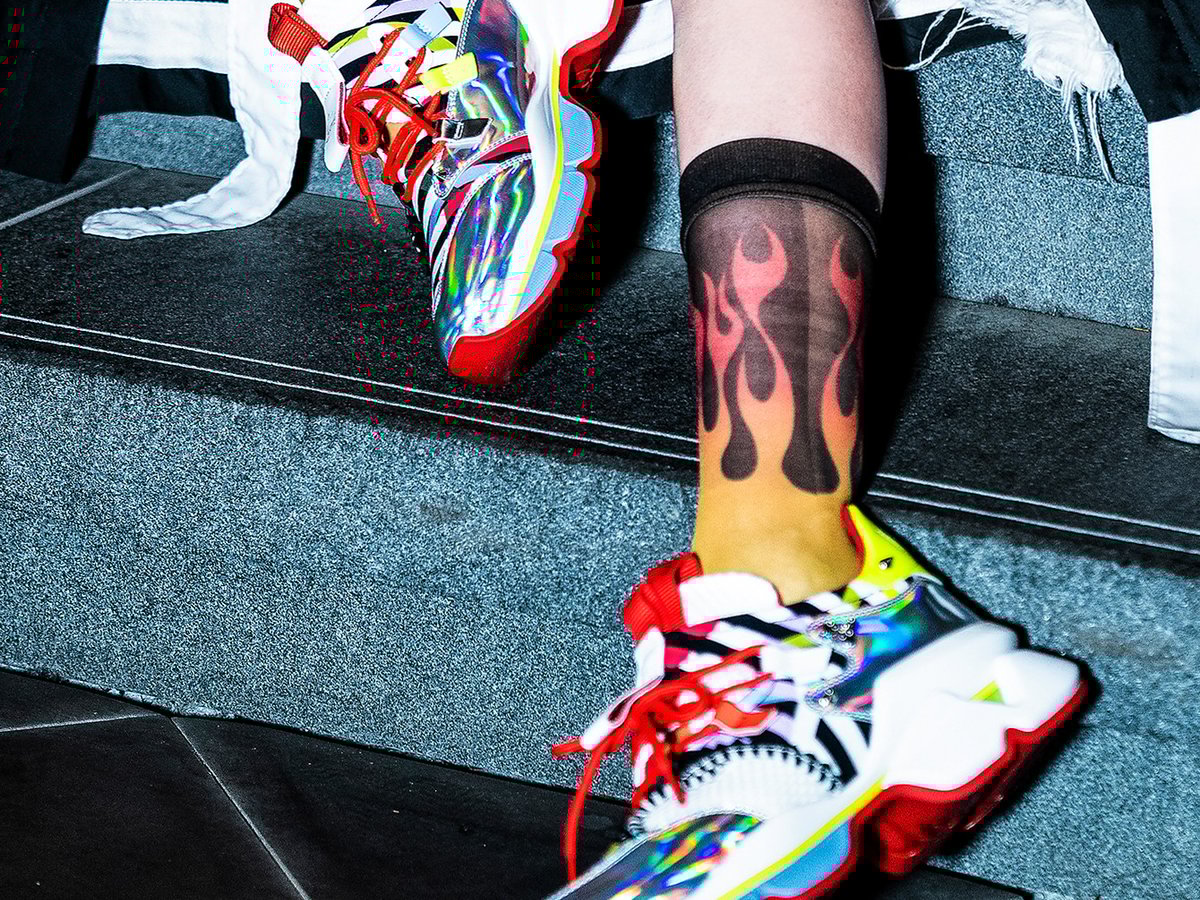 cl_sneakers_top_20190624_007.jpg