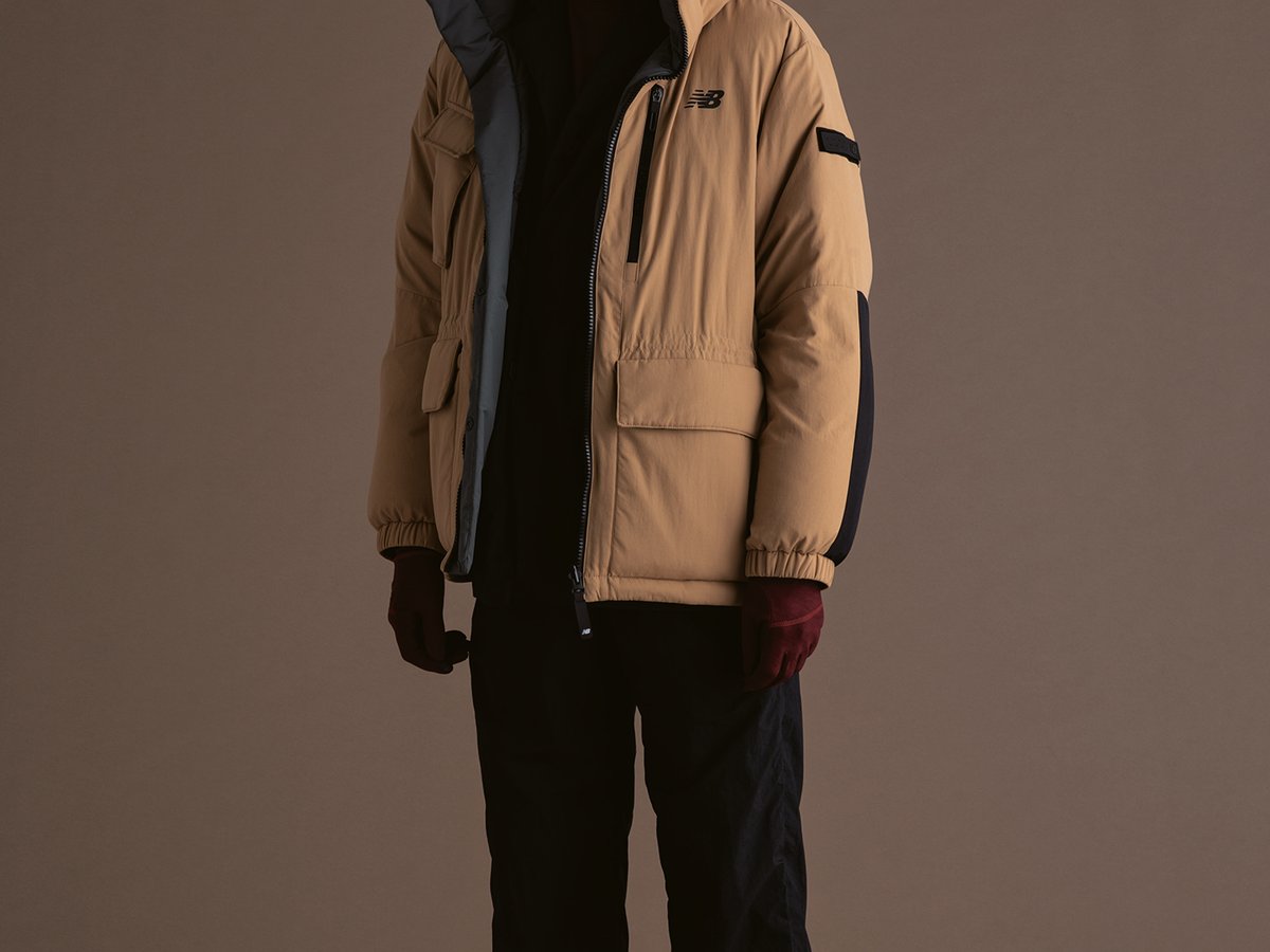 ニューバランス」ダウンジャケット新作発売、ベージュが初登場