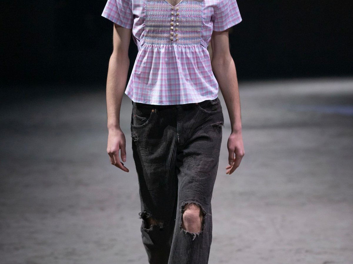 グッチ」ミケーレが5周年、20年秋冬メンズで示した男らしさの多元性と