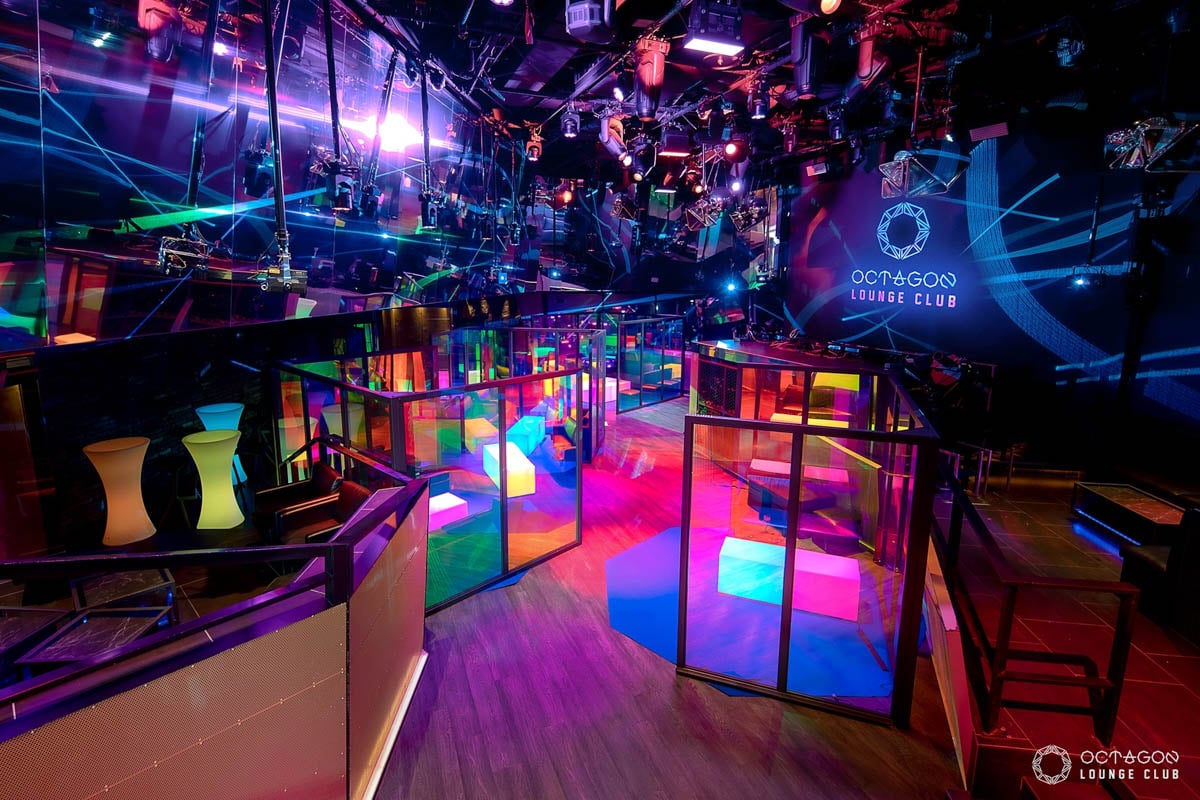 銀座 赤坂六本木　ナイトクラブ物語8冊 CLUB 8 Akasaka｜クラブ8赤坂| クラブスタイルでライブを楽しめるCLUB