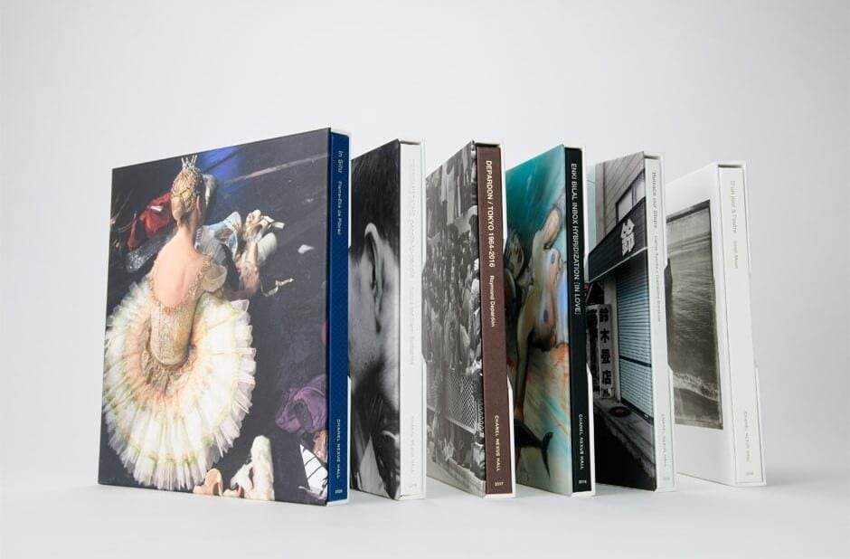 CHANEL NEXUS HALLが過去の展覧会から6冊のデジタル版図録を公開