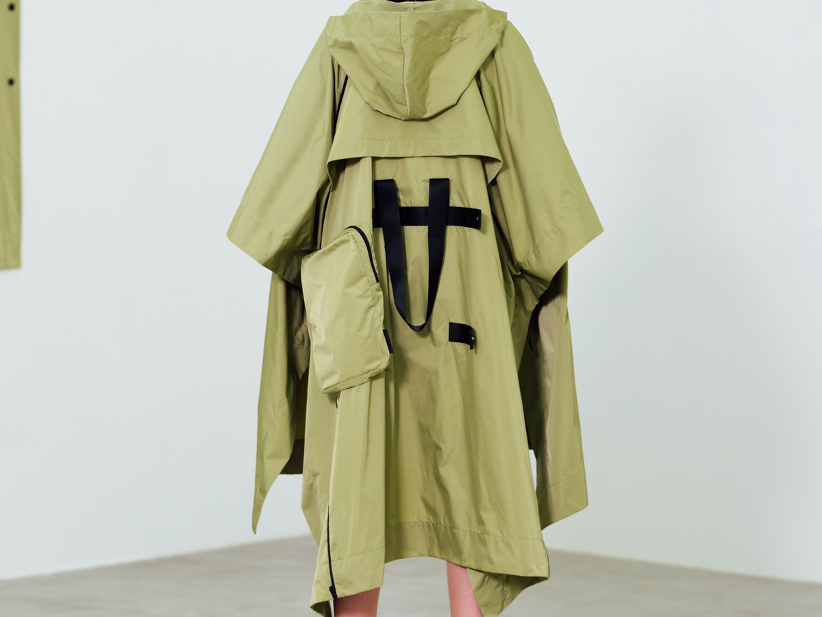 isseymiyake-togo-2021ss-002.jpg