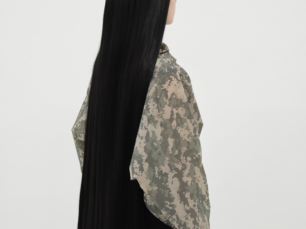 ヌケメが辺口芳典と共同制作したキャップの新作を発売、両者のサインを刺繍