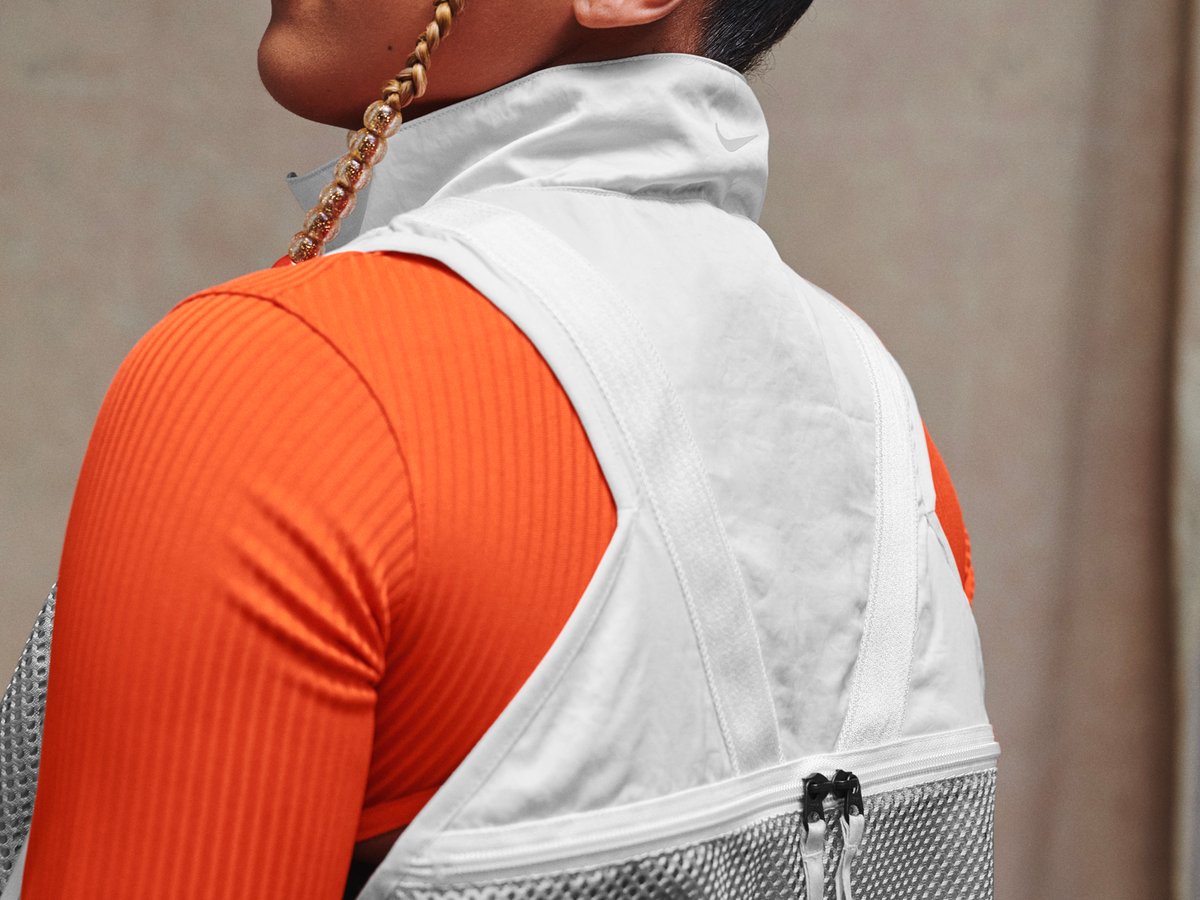 NIKE - 新品☆NIKE ナイキ 今期人気 大坂なおみ着用トップス