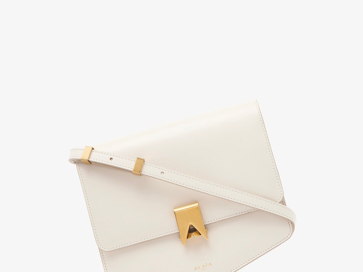 アライアから新作バッグ「パパ」が登場 伊勢丹新宿店でポップアップを開催