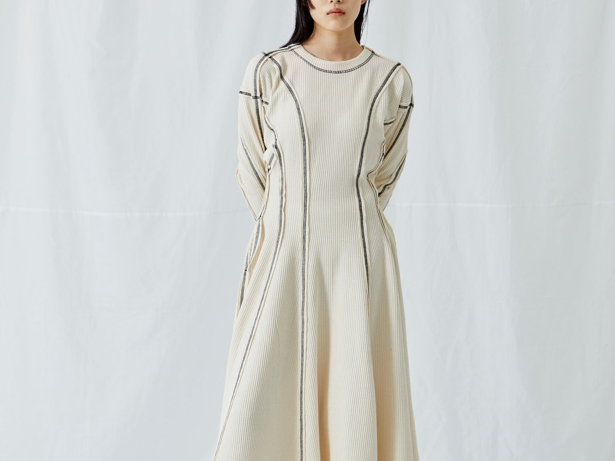 ステュディオス×アキコアオキ、デイリーに着用できるドレス3型を発売