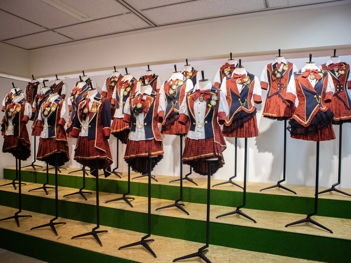 AKB48 大丸 衣装展 ガチャ シュシュ - メルカリ