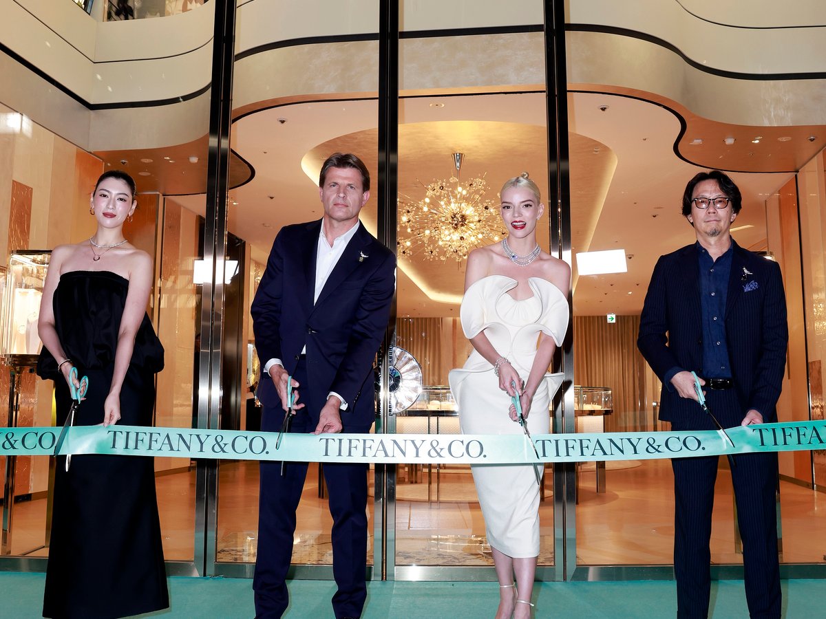 オリバーガル　ティファニー　モチーフ　ファッション　ペイント ティファニー」愛らしい小鳥のブローチ『バード オン ア ロック