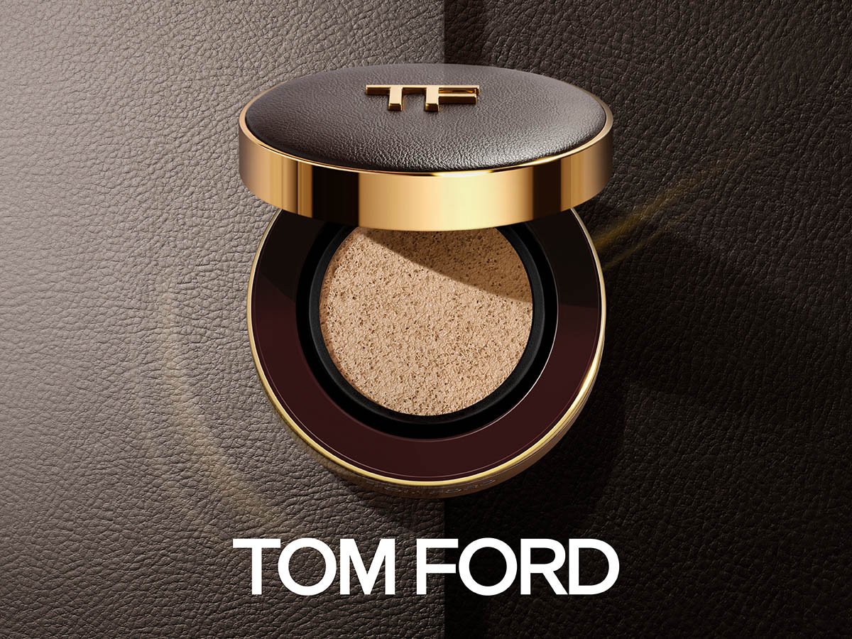 【新品未使用】TOM FORD クッションファンデ　リフィル＆ケース トム フォード ビューティ」がクッションファンデのコンパクト