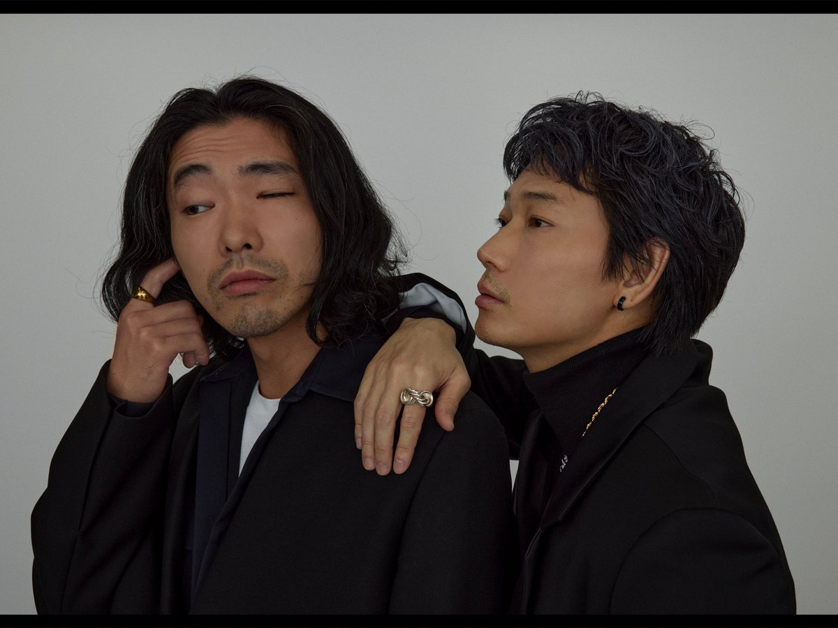綾野剛と柄本佑が語る ファッションと映画、そして恋と愛のはなし