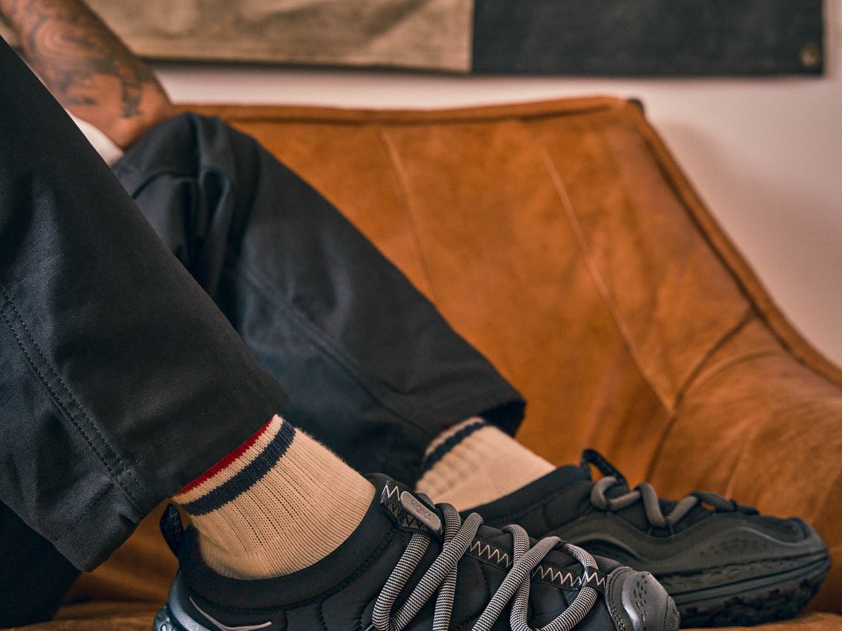 ホカのリカバリーシューズから新モデル、中綿入りアッパーのスリッポン