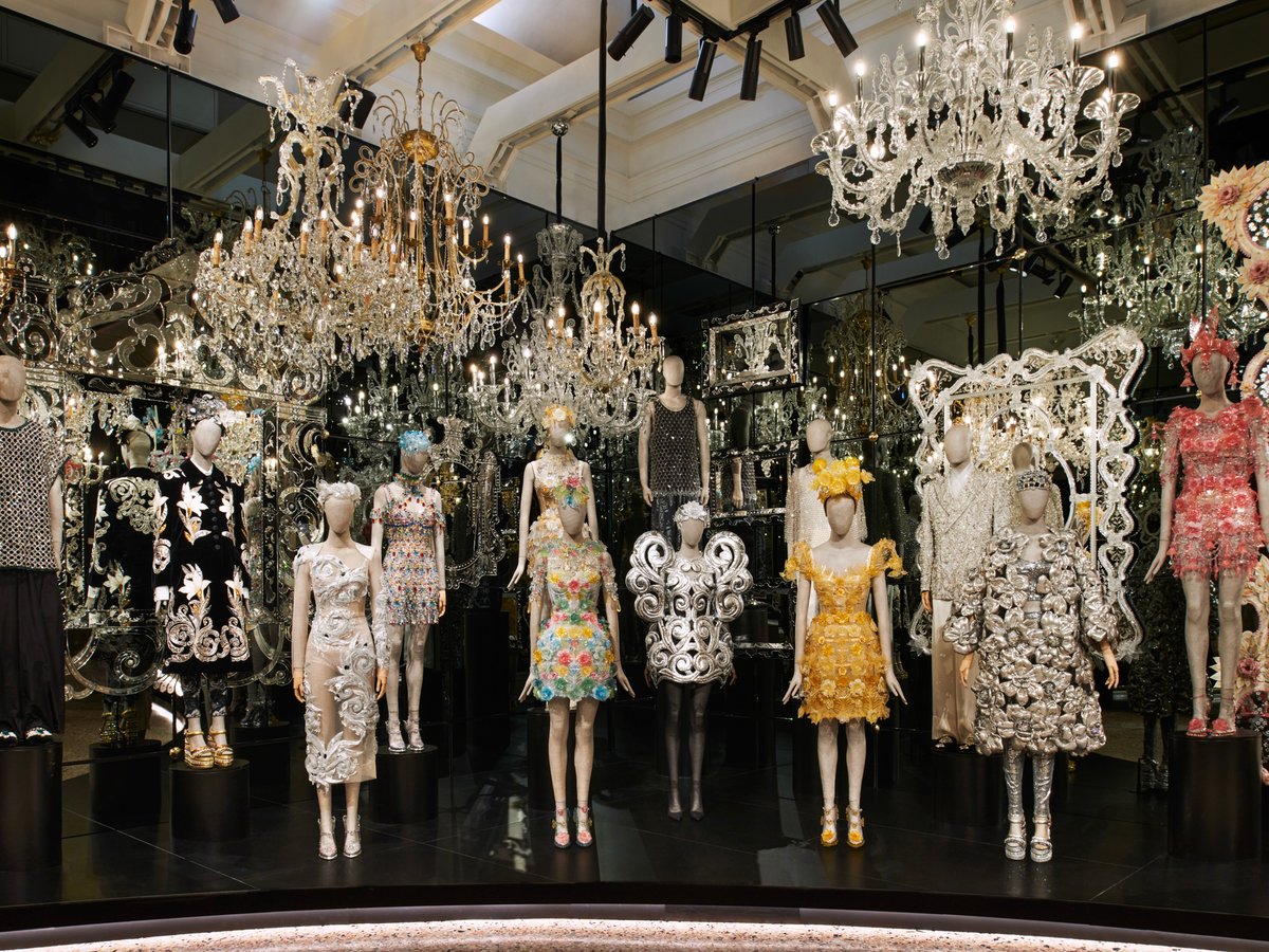 希少サイズ　ドルチェアンドガッバーナ　テーラード　レオパード　金ボタン　シルク混 楽天市場】dolce & gabbana レオパードの通販