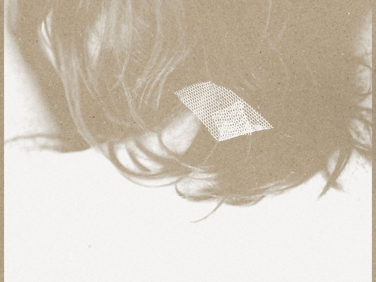 写真家の嶌村吉祥丸、初の写真集「what is good?」を発売