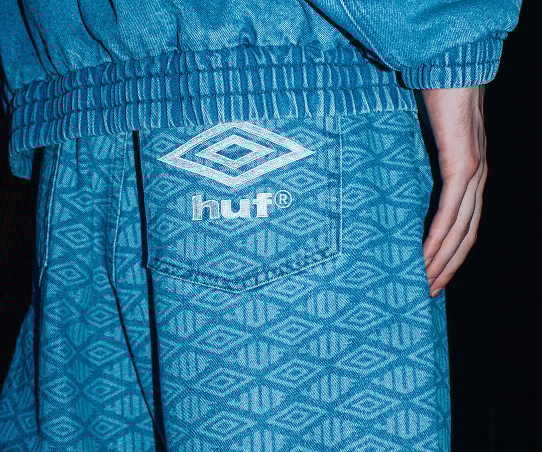 UMBRO アンブロ HUF ハフ コラボ 別注 ロンT ストライプ M ロゴ. UMBRO アンブロ HUF ハフ コラボ 別注 ロンT ストライプ M ロゴ