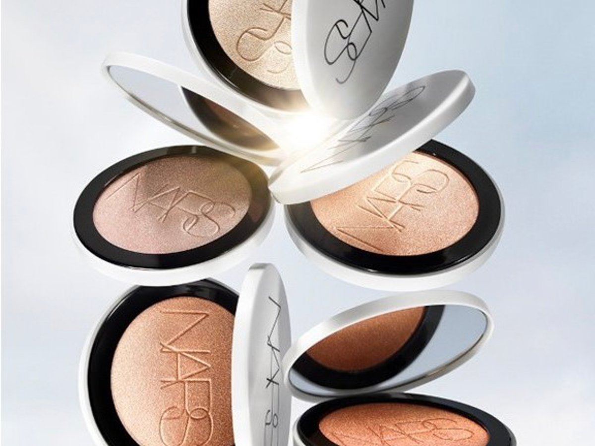 nars 2025 ホリデーリミテッド ハイライトパウダー nars-light-reflecting-