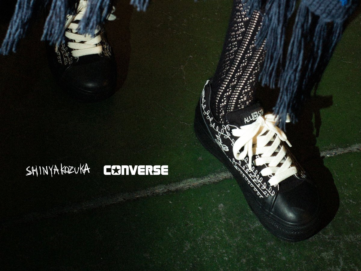 シンヤコヅカがコンバースと初コラボ、刺繍を施したスニーカー発売