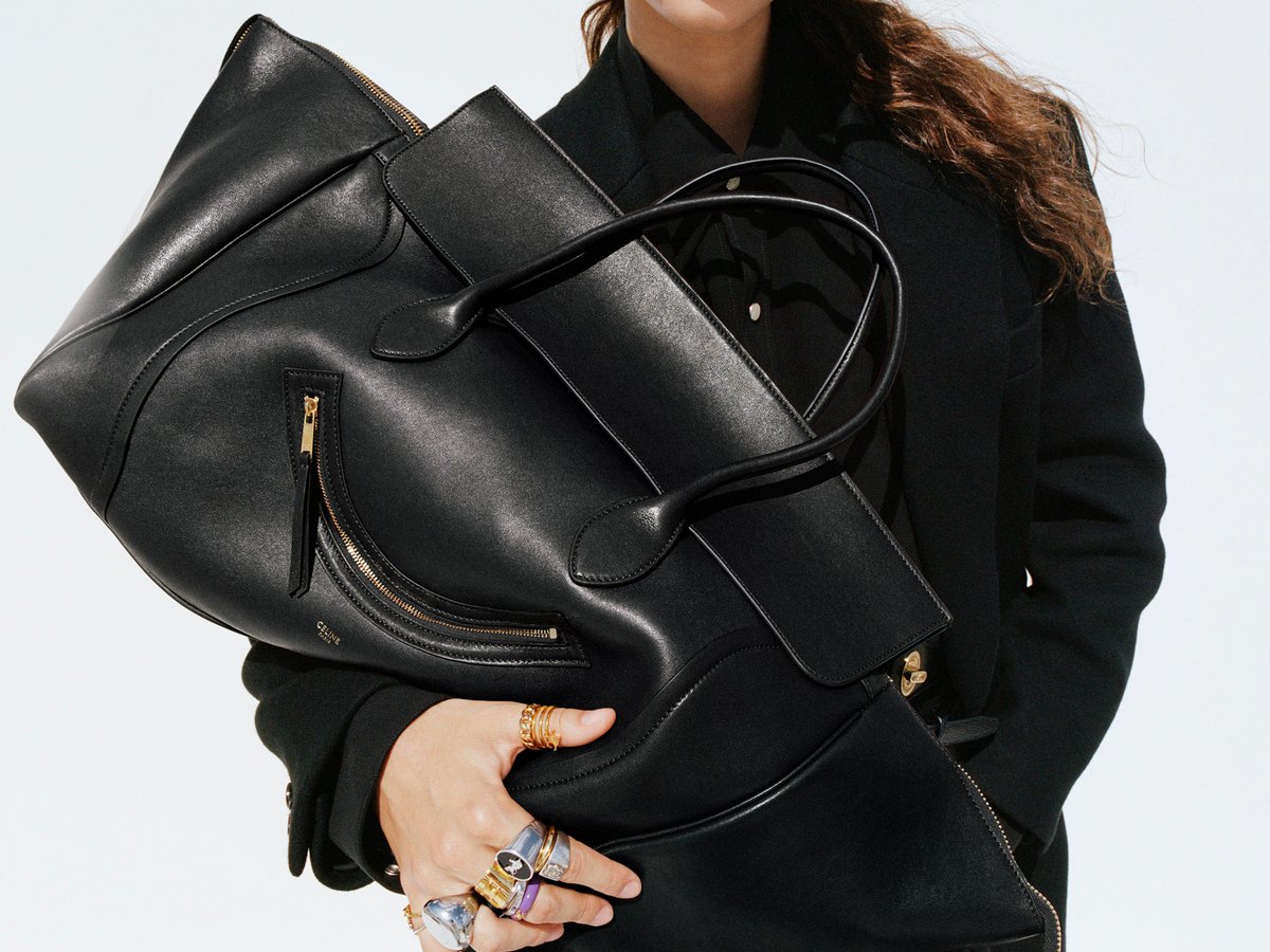 新生セリーヌ、マイケル・ライダーによる最初のバッグ「ニューラゲージ