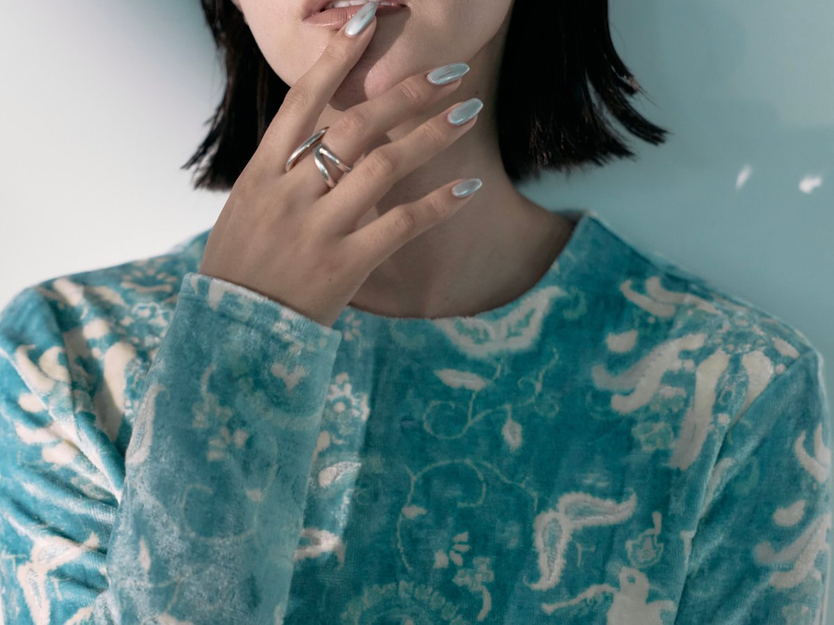 ステュディオスがマメ クロゴウチとコラボ 「コンタクトレンズ」カラー