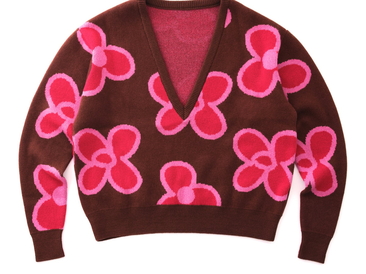 コグノーメンが加藤隆道の「花道」とコラボ 花のグラフィックニットを発売