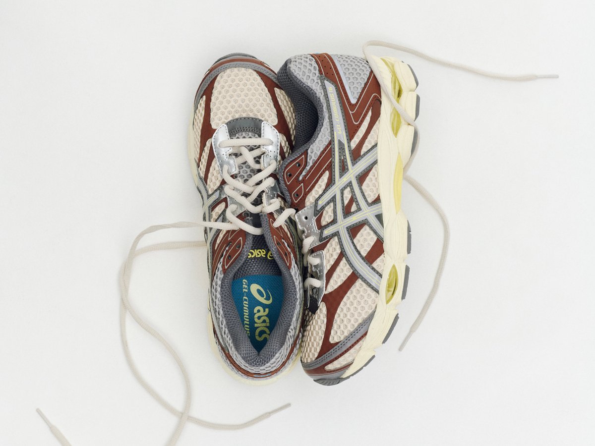 エミがアシックス「GEL-CUMULUS 16」の別注モデルを発売 アッパーをリ