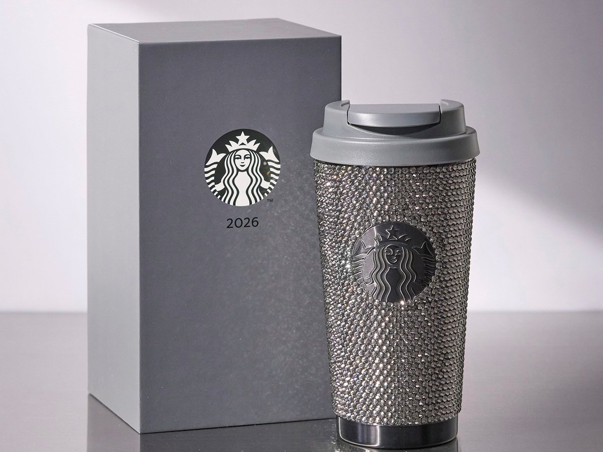 海外限定スターバックス 2026年 タンブラー スタバ福袋2026が発表 グレーのラインストーンで全体を装飾した