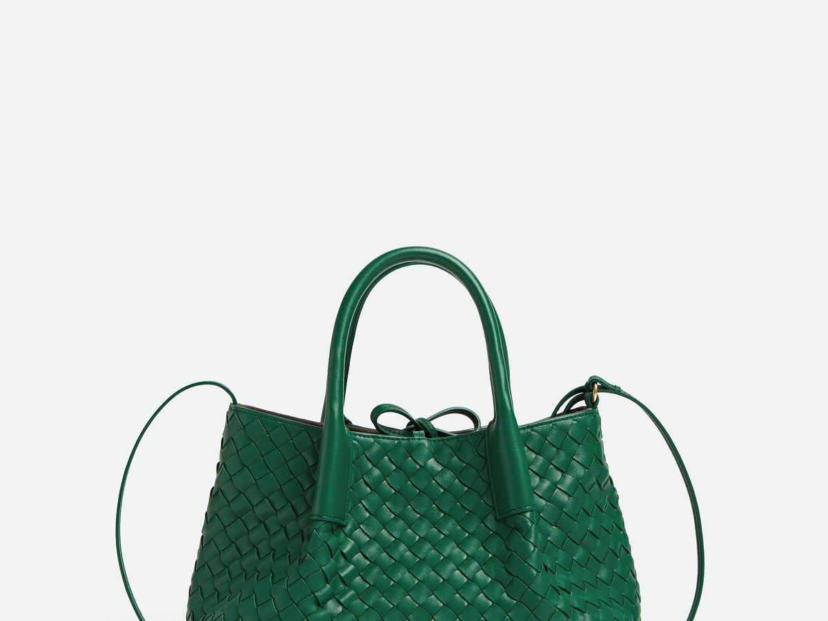 BOTTEGA VENETA 数量限定チャーム 店舗購入 イベントノベルティ ボッテガ・ヴェネタ、銀座店でホリデーイベント開催 先行販売品や