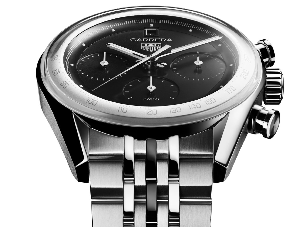 タグ・ホイヤー × フラグメント、シリアルナンバー入りの時計を500本