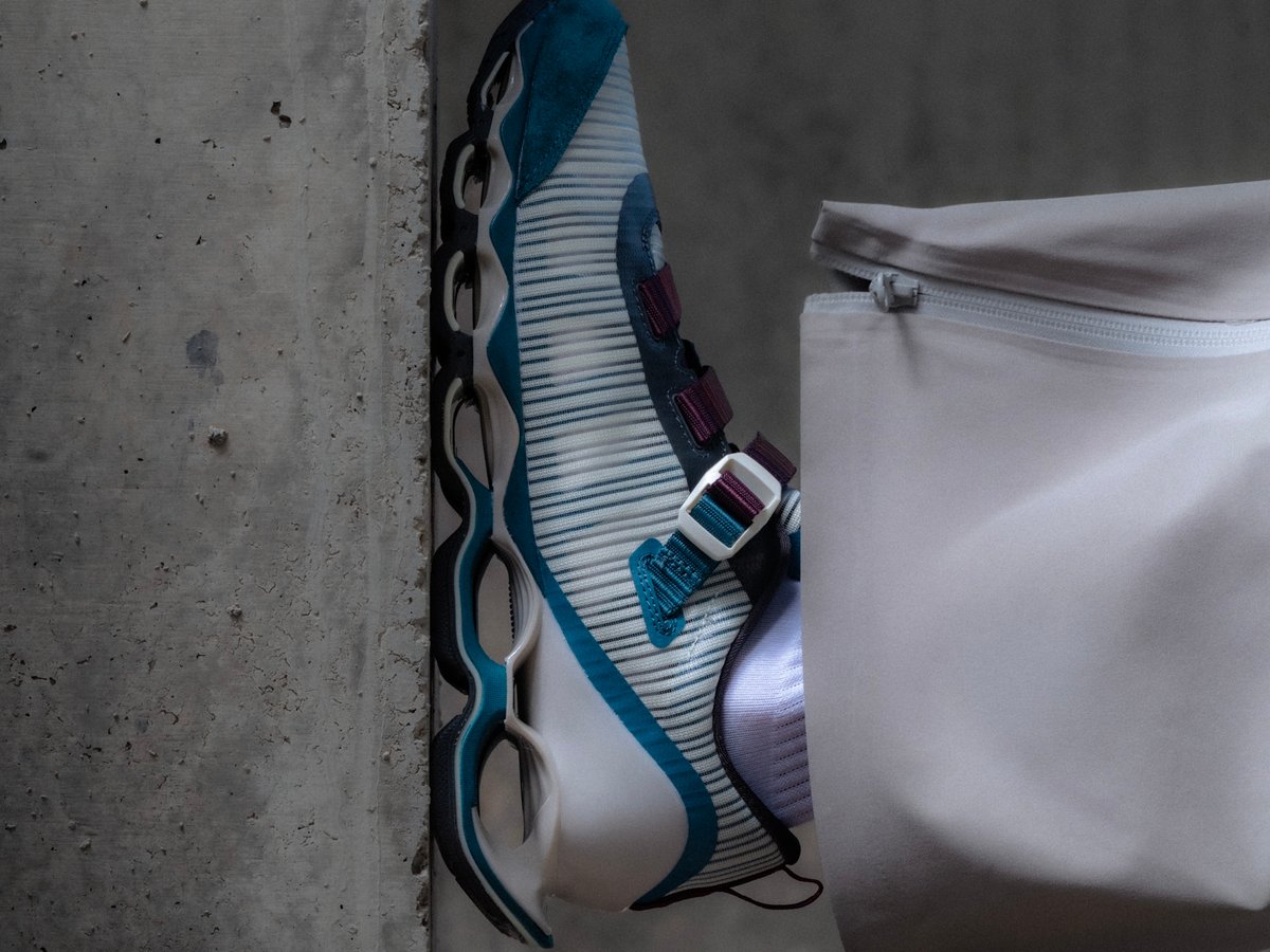 mizuno-wave-prophecy-strap-2-