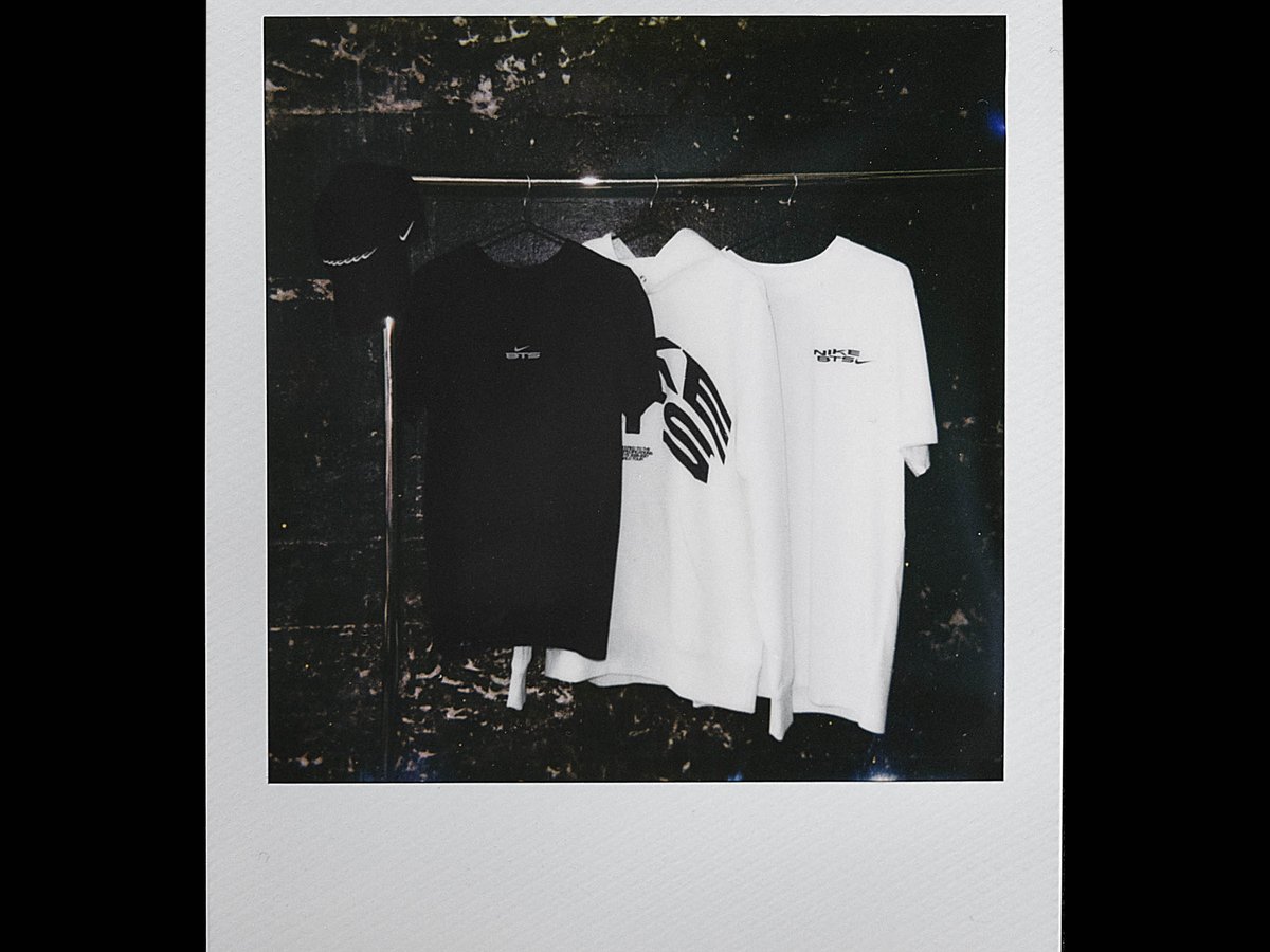 ナイキがBTSのワールドツアーグッズを発売 Tシャツやフーディーなど