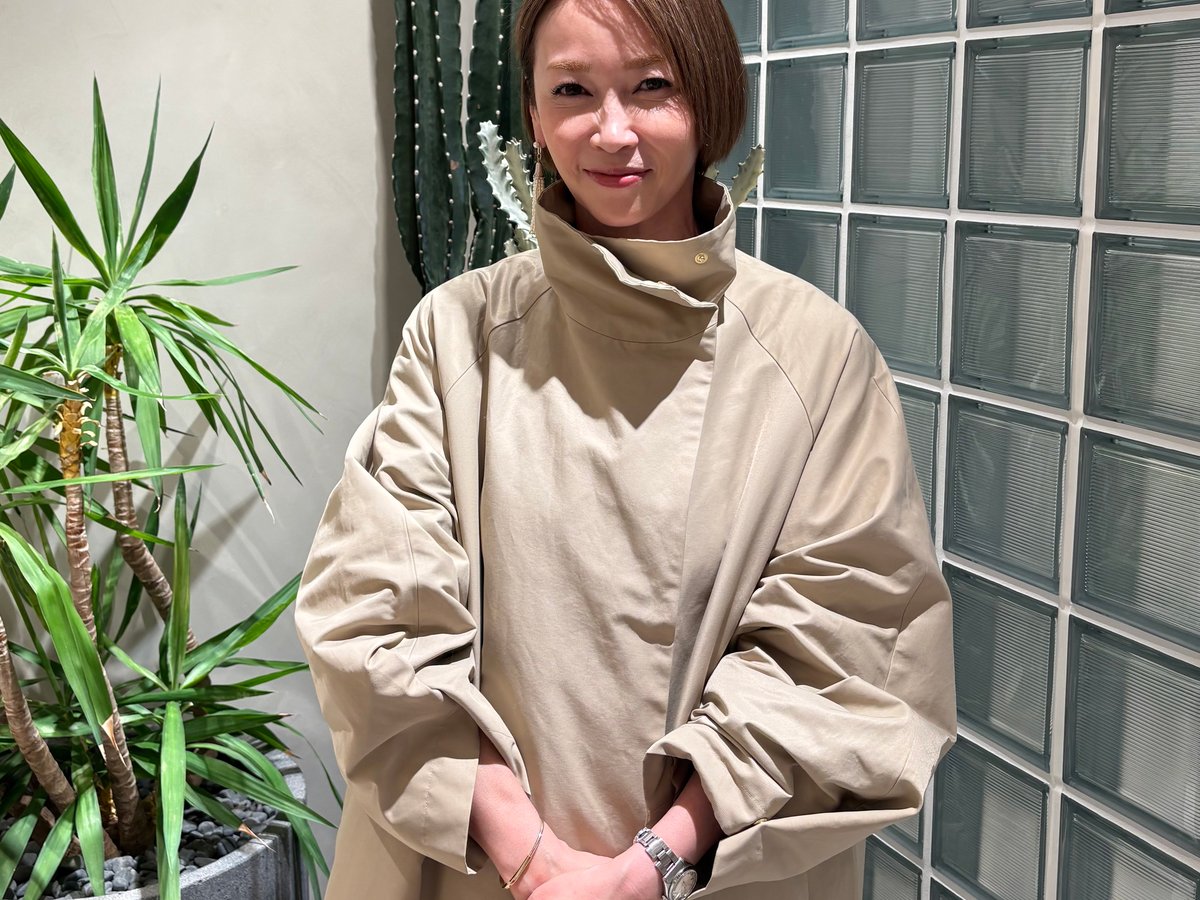 今期　新品タグ付　コンテ　conte 辺見えみり　Vネック　ニット 辺見えみりが手掛ける「コンテ」EC・店舗ともに好調 関東圏外での認知