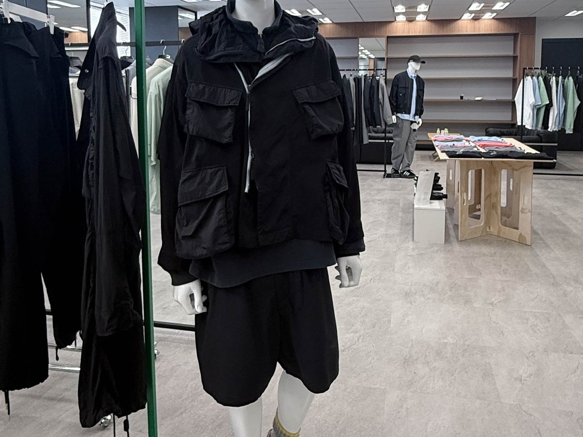 非売品フェニクスストレッチバックジャケット フェニックスの27年春夏は「地平線」がテーマ 製品染めやバックサテン