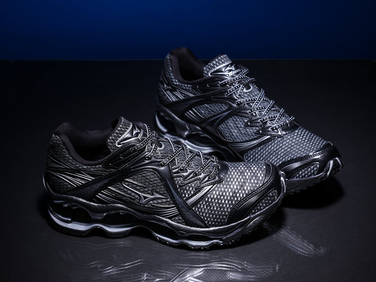 Mizuno Wave Prophecy8スニーカー ブラック ミズノ「WAVE PROPHECY」の初代復刻モデルに新色 ブラックカラーが登場