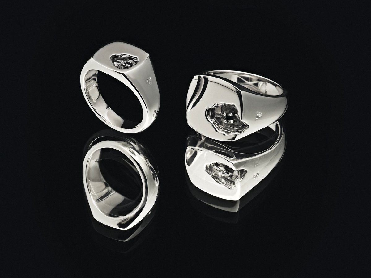 【レア】TOM WOOD ビーンリング ブラックスピネル　約19号 トムウッド、ブラックスピネル仕様の新作「Mined Ring」をDSMGで先行販売