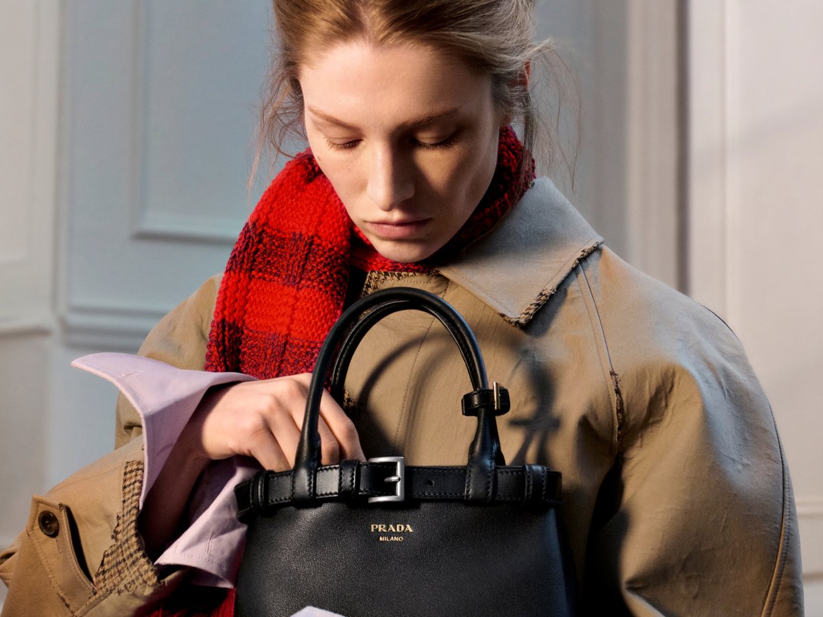 PRADA プラダ シルク100% 長袖ブラウス バックルデザイン 42 PRADA 