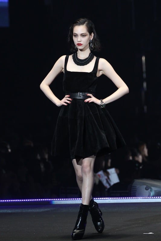 第15回「東京ガールズコレクション」開幕 トップモデルは水原希子