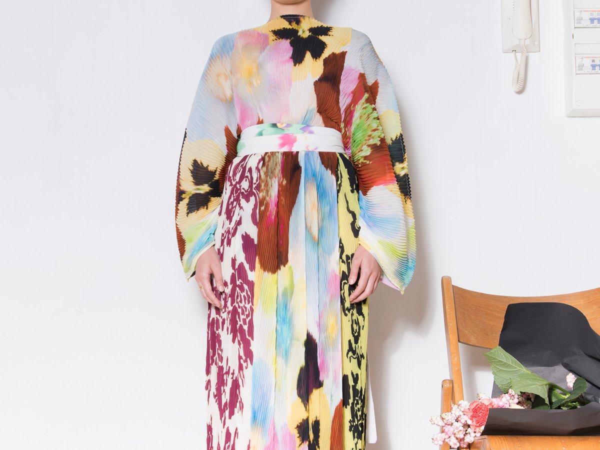 JuliaHeuer-2020ss-top-001.jpg