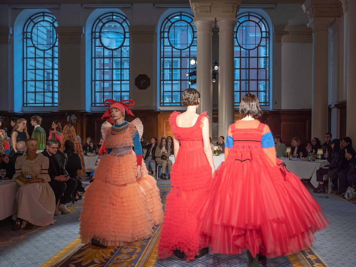 Molly Goddard 2020-21年秋冬 | ロンドン | 画像36枚 - FASHIONSNAP