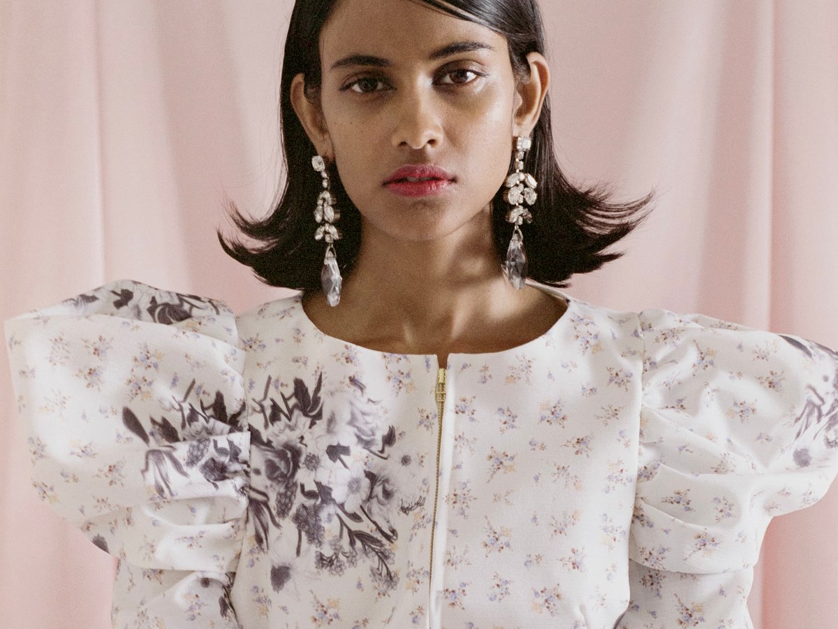 AKIKOAOKI-2021ss-top-001.jpg