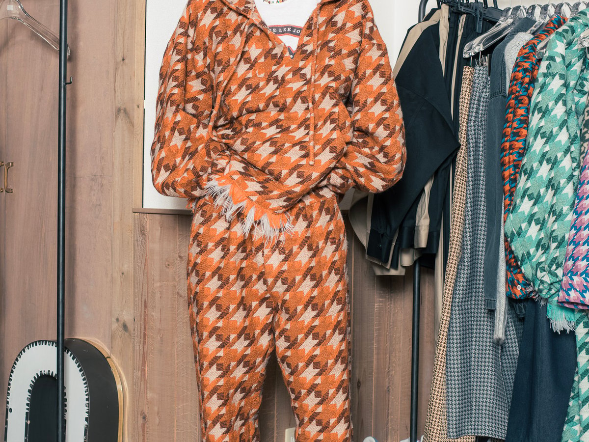 NEONSIGN-2021aw-re-top-001.jpg